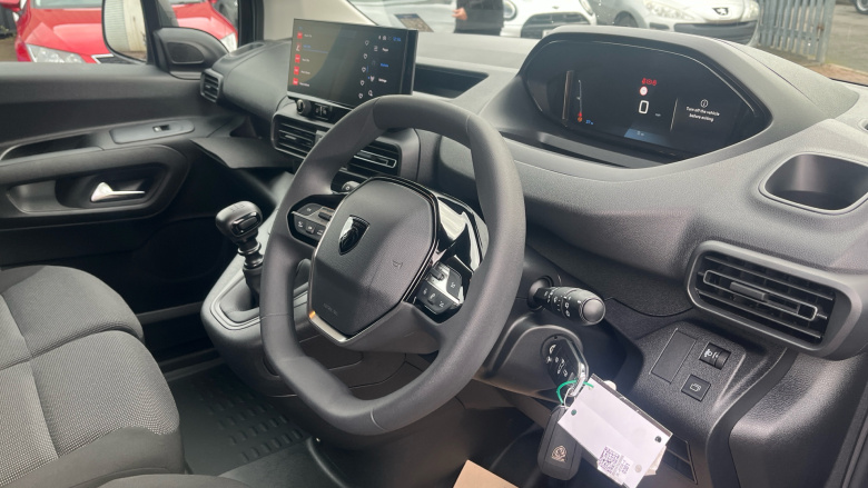 Peugeot Partner Long Diesel 1.5 BlueHDi 100 Professional Plus Van